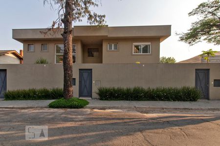 Casa à venda com 750m², 4 quartos e 15 vagasFachada