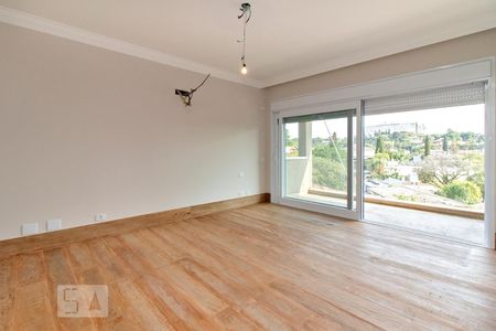 Casa à venda com 750m², 4 quartos e 15 vagasSuíte 2