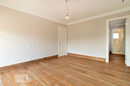 Casa à venda com 750m², 4 quartos e 15 vagasSuíte 2