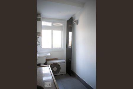 Cozinha de apartamento à venda com 2 quartos, 62m² em Glória, Porto Alegre