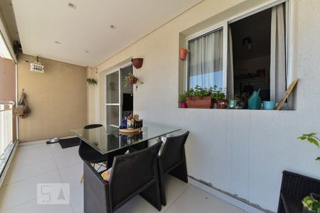 Apartamento à venda com 104m², 3 quartos e 2 vagasVaranda