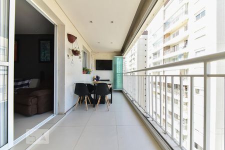 Apartamento à venda com 104m², 3 quartos e 2 vagasVaranda