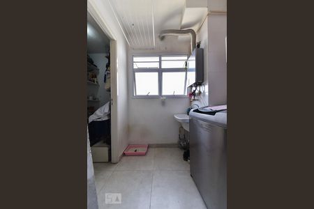 Apartamento à venda com 104m², 3 quartos e 2 vagasLavanderia