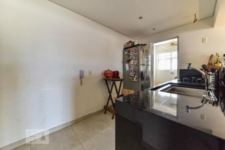 Apartamento à venda com 104m², 3 quartos e 2 vagasCozinha