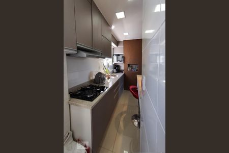 Apartamento para alugar com 70m², 2 quartos e 2 vagas Apartamento para alugar com 70m², 2 quartos e 2 vagasCozinha e Área de Serviço