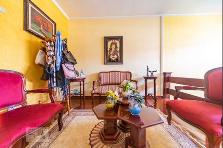 Casa à venda com 500m², 4 quartos e 4 vagas Casa à venda com 500m², 4 quartos e 4 vagasSala Intima