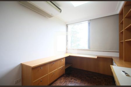 Banheiro Social 2 de apartamento à venda com 3 quartos, 140m² em Vila Suzana, São Paulo