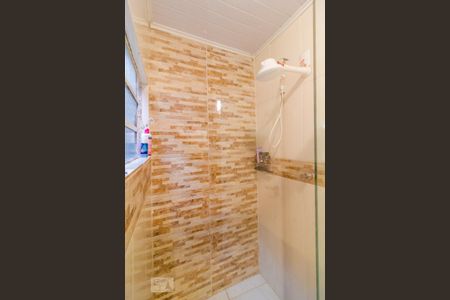 Casa à venda com 240m², 3 quartos e 2 vagasBanheiro