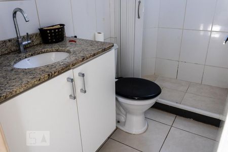 Apartamento para alugar com 45m², 2 quartos e 1 vaga Apartamento para alugar com 45m², 2 quartos e 1 vagaBanheiro