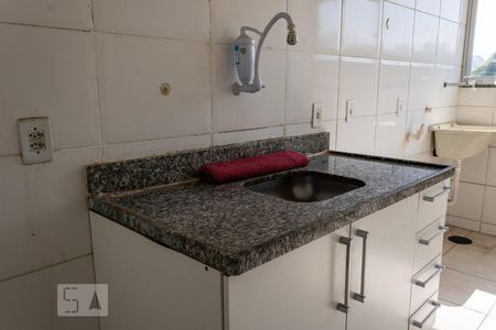 Apartamento para alugar com 45m², 2 quartos e 1 vaga Apartamento para alugar com 45m², 2 quartos e 1 vagaCozinha - Armários