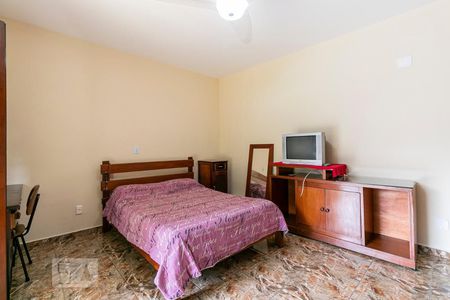 Quarto 1 de casa para alugar com 2 quartos, 250m² em Vila Esperança, São Paulo