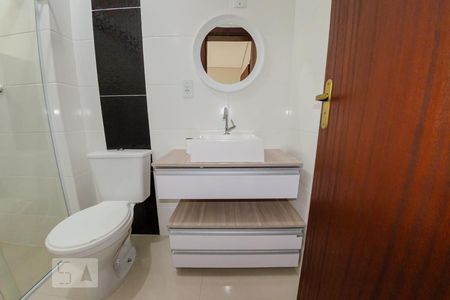 Apartamento para alugar com 65m², 2 quartos e 1 vagaBanheiro da suíte