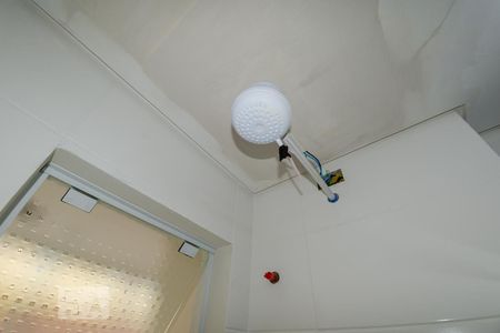 Apartamento para alugar com 65m², 2 quartos e 1 vagaBanheiro da suíte