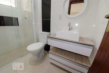 Apartamento para alugar com 65m², 2 quartos e 1 vagaBanheiro da suíte