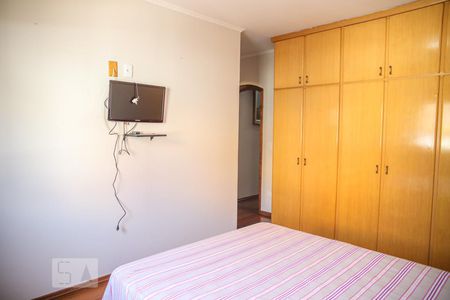 Casa à venda com 221m², 3 quartos e 5 vagasSuíte