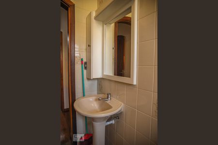 Casa à venda com 221m², 3 quartos e 5 vagasBanheiro da Suíte