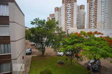 Sala - Vista de apartamento para alugar com 2 quartos, 55m² em Jardim Itu-sabará, Porto Alegre