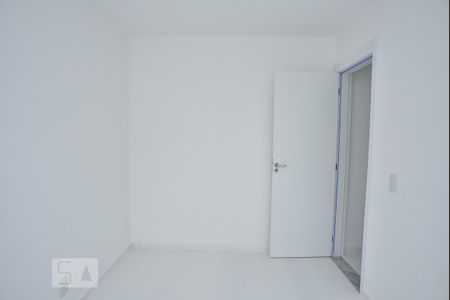 Quarto 1 de apartamento para alugar com 2 quartos, 45m² em Taquara, Rio de Janeiro