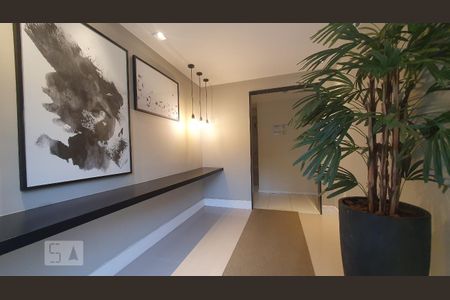 Apartamento para alugar com 45m², 2 quartos e 1 vaga Apartamento para alugar com 45m², 2 quartos e 1 vagaHall de Entrada
