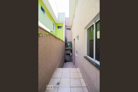 Casa à venda com 250m², 4 quartos e 6 vagasQuintal - Corredor