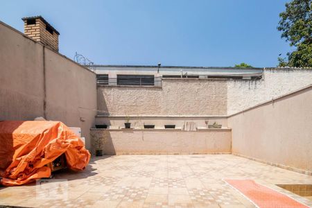 Casa à venda com 250m², 4 quartos e 6 vagasQuintal