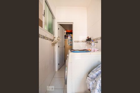 Casa à venda com 250m², 4 quartos e 6 vagasLavanderia