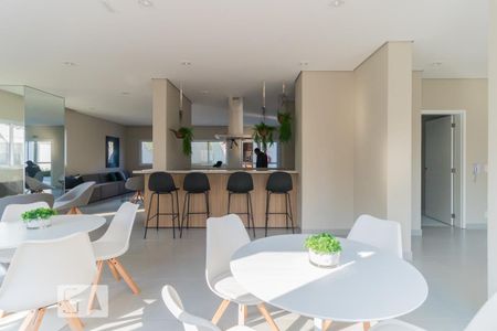 Apartamento à venda com 35m², 2 quartos e sem vagaÁrea Comum - Salão de Festas