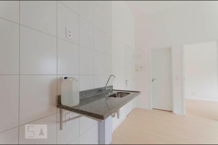 Sala e Cozinha de apartamento à venda com 2 quartos, 35m² em Vila Pierina, São Paulo