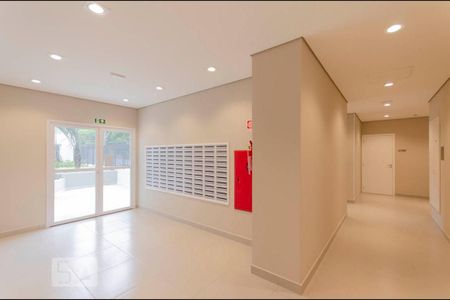 Apartamento à venda com 35m², 2 quartos e sem vagaÁrea Comum - Hall de Entrada