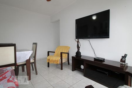 Sala de apartamento para alugar com 3 quartos, 68m² em Vila das Belezas, São Paulo
