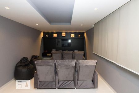 Apartamento à venda com 40m², 1 quarto e 1 vagaSala de Cinema