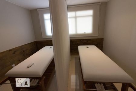 Apartamento à venda com 40m², 1 quarto e 1 vagaSala de Cinema