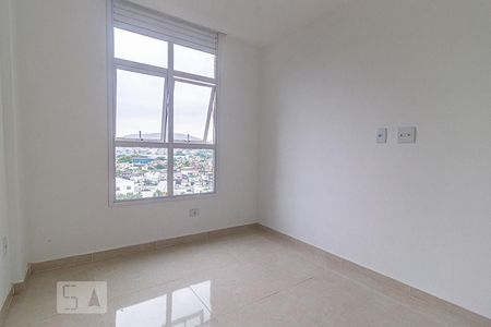 Quarto 1 de apartamento para alugar com 1 quarto, 40m² em Taquara, Rio de Janeiro