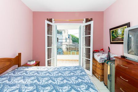 Casa à venda com 247m², 3 quartos e 2 vagasSuíte