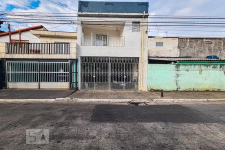 Casa à venda com 247m², 3 quartos e 2 vagasFachada