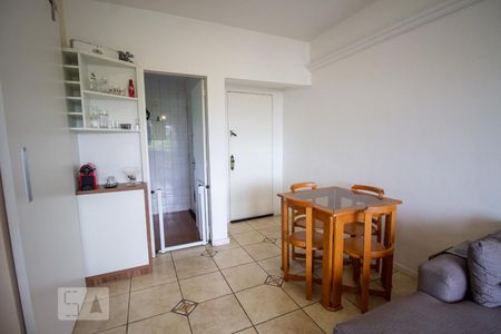 Sala de apartamento à venda com 3 quartos, 67m² em Taquara, Rio de Janeiro