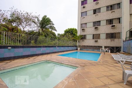 Apartamento à venda com 67m², 3 quartos e 1 vagaPiscina