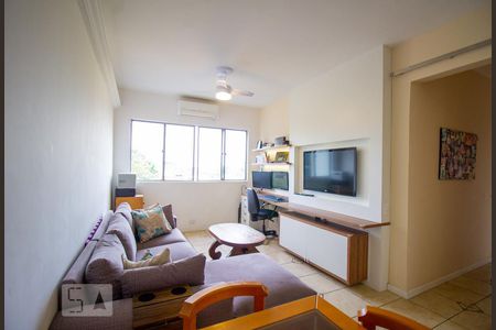 Sala de apartamento à venda com 3 quartos, 67m² em Taquara, Rio de Janeiro