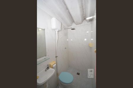 Casa à venda com 300m², 3 quartos e 6 vagasBanheiro de Serviço