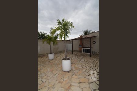 Casa à venda com 300m², 3 quartos e 6 vagasÁrea Gourmet - Churrasqueira