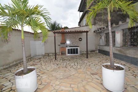 Casa à venda com 300m², 3 quartos e 6 vagasÁrea Gourmet - Churrasqueira