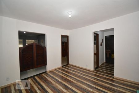Casa à venda com 300m², 3 quartos e 6 vagasSala de Jantar