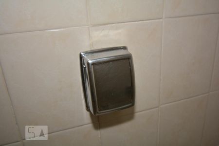 Casa à venda com 300m², 3 quartos e 6 vagasBanheiro 2