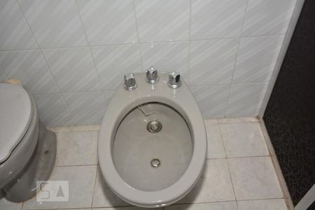 Casa à venda com 300m², 3 quartos e 6 vagasBanheiro 1