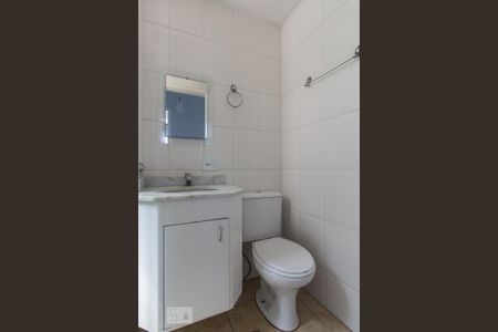 Banheiro de apartamento para alugar com 2 quartos, 49m² em Vila Prudente, São Paulo
