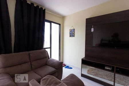 Sala de apartamento para alugar com 3 quartos, 94m² em Jardim Ísis, Cotia