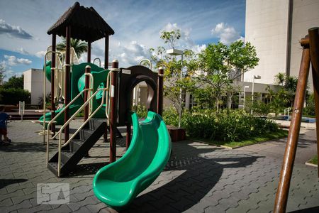 Apartamento à venda com 93m², 2 quartos e 2 vagasÁrea Comum - Playground