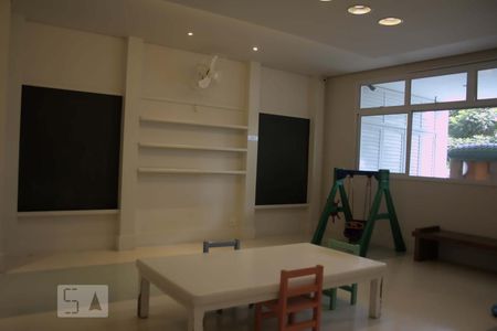 Apartamento à venda com 93m², 2 quartos e 2 vagasÁrea Comum