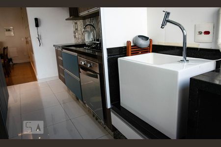 Apartamento à venda com 93m², 2 quartos e 2 vagasÁrea de Serviço