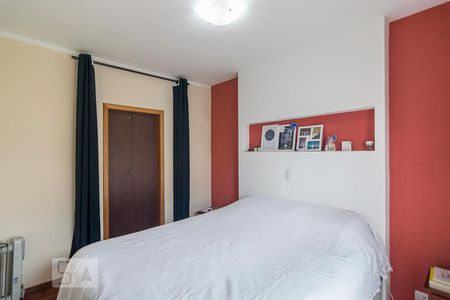 Casa à venda com 240m², 3 quartos e 3 vagas Casa à venda com 240m², 3 quartos e 3 vagasQuarto 1 Suíte